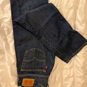 Levi’s navy blue pants